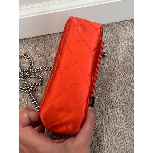 India Hicks Consort Quilted Leather Chain Strap Flap Crossbody Flame Tree NWOT - Picture 7 of 10